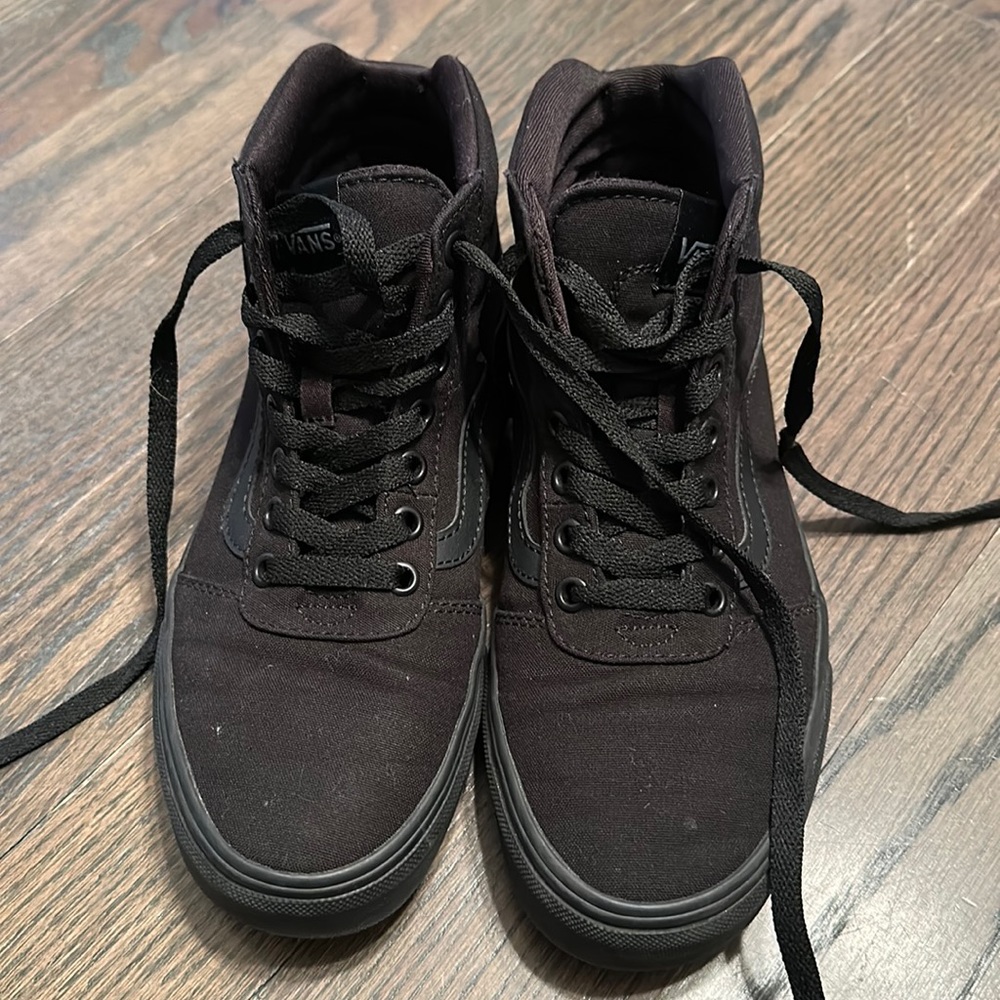 Sk8-Hi Canvas Shoe Vans 7.5 women